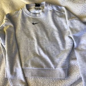 cutout nike xs crewneck